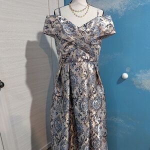 Nightway Chic Floral Patterned Dress in Blue and Gold